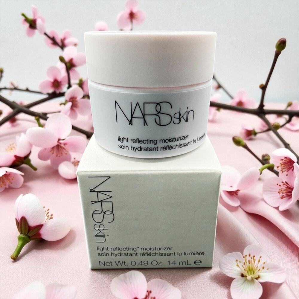 NARS Skin Light Reflecting Moisturizer 0.49 Oz/ 14 ml NIB-Travel Size